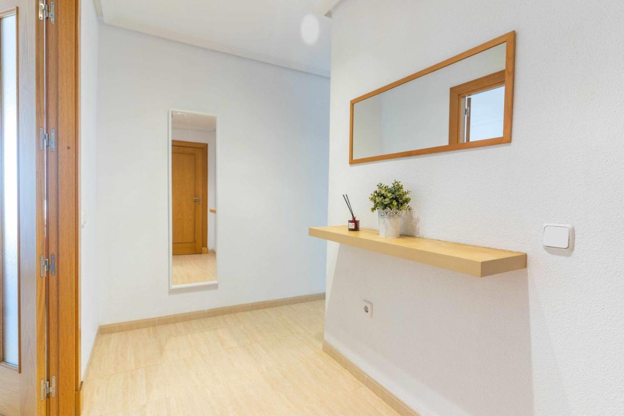 Piso 3 Habitaciones Plaza De Garaje Privada Y Grat Almeria Exterior photo