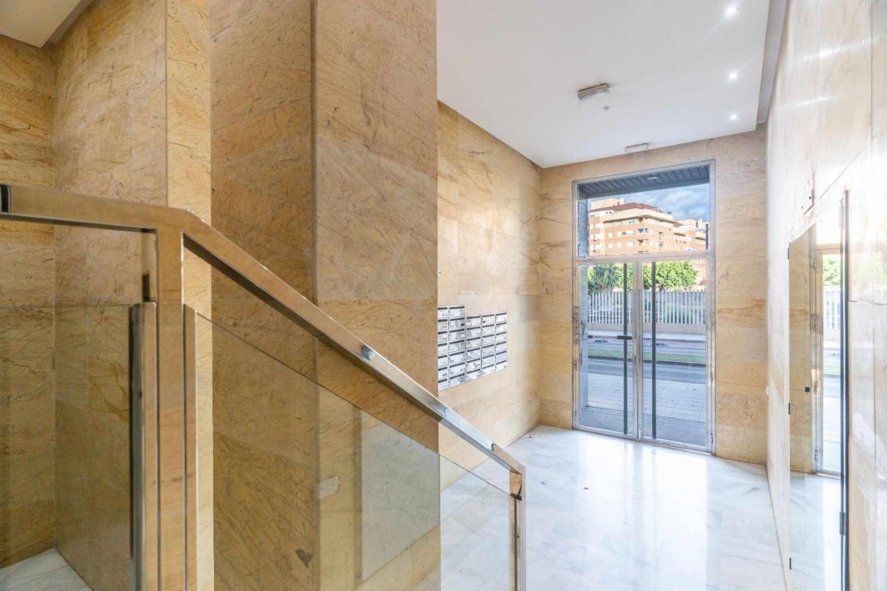 Piso 3 Habitaciones Plaza De Garaje Privada Y Grat Almeria Exterior photo