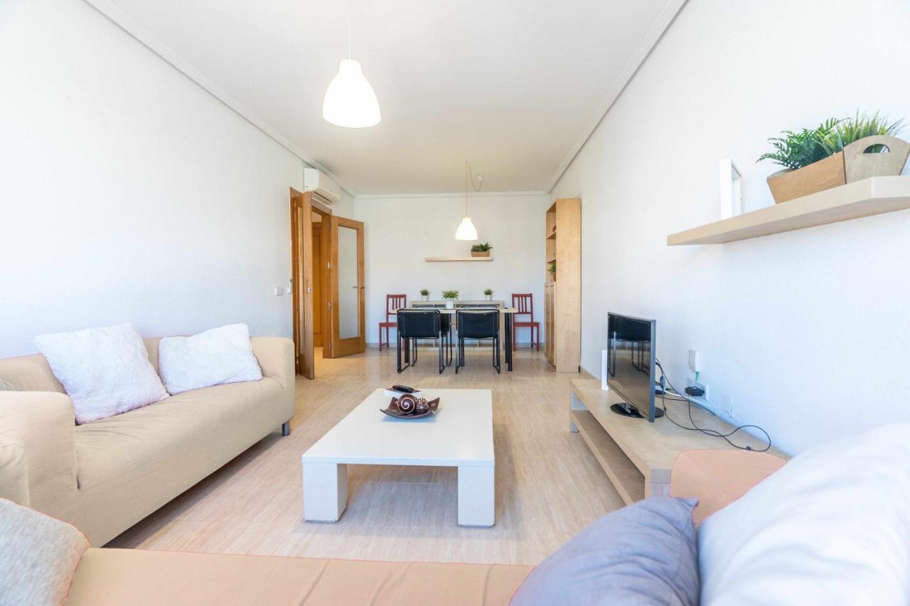 Piso 3 Habitaciones Plaza De Garaje Privada Y Grat Almeria Exterior photo